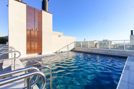Apartamento à venda com 36m², 1 quarto e 1 vaga Apartamento à venda com 36m², 1 quarto e 1 vagaÁrea comum - Piscina