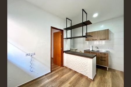 Casa para alugar com 25m², 1 quarto e 1 vagaSala