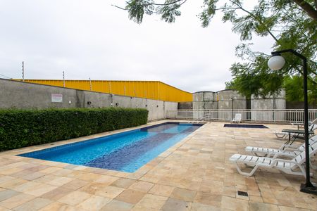 Apartamento à venda com 40m², 2 quartos e 1 vaga Apartamento à venda com 40m², 2 quartos e 1 vagaÁrea comum - Piscina