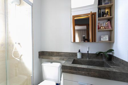 Apartamento à venda com 40m², 2 quartos e 1 vaga Apartamento à venda com 40m², 2 quartos e 1 vagaBanheiro