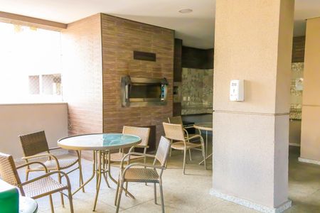 Apartamento para alugar com 60m², 2 quartos e 1 vagaÁrea comum - Churrasqueira