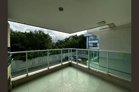 Apartamento para alugar com 105m², 3 quartos e 2 vagas Apartamento para alugar com 105m², 3 quartos e 2 vagasVaranda
