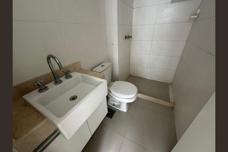 Apartamento para alugar com 105m², 3 quartos e 2 vagas Apartamento para alugar com 105m², 3 quartos e 2 vagasBanheiro do Quarto 2