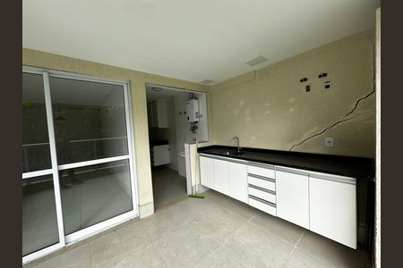 Apartamento para alugar com 105m², 3 quartos e 2 vagas Apartamento para alugar com 105m², 3 quartos e 2 vagasVaranda