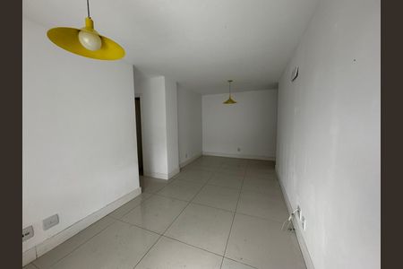 Apartamento para alugar com 105m², 3 quartos e 2 vagas Apartamento para alugar com 105m², 3 quartos e 2 vagasSala