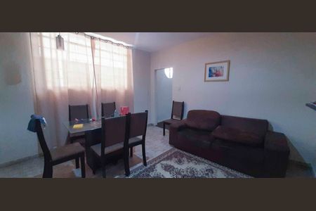 Casa 1 - Sala de TV de casa à venda com 7 quartos, 280m² em Veloso, Osasco