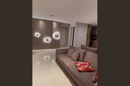 Apartamento à venda com 162m², 3 quartos e 3 vagasFoto 03