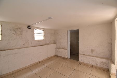 Casa para alugar com 282m², 3 quartos e 5 vagasPorão 