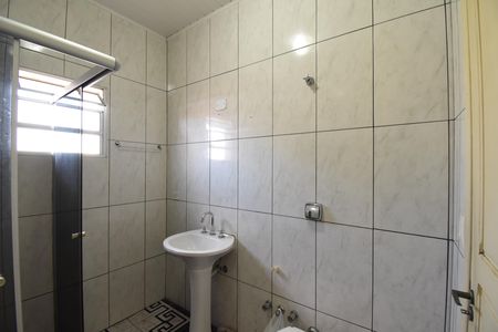 Casa para alugar com 282m², 3 quartos e 5 vagasBanheiro