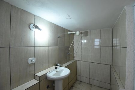Casa para alugar com 282m², 3 quartos e 5 vagasBanheiro do Porão 