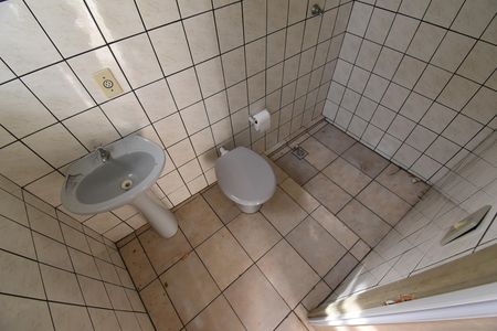Casa para alugar com 282m², 3 quartos e 5 vagasBanheiro externo
