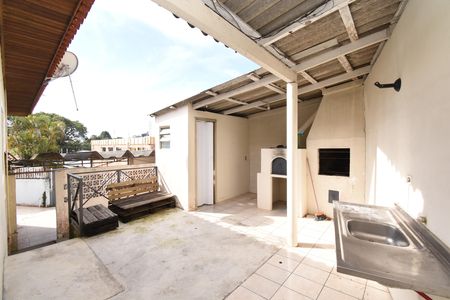 Casa para alugar com 282m², 3 quartos e 5 vagasÁrea com Churrasqueira