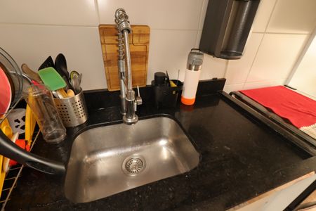 Apartamento à venda com 60m², 2 quartos e 1 vagaCozinha - Pia