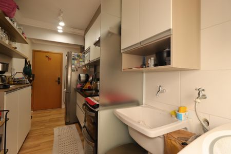 Apartamento à venda com 60m², 2 quartos e 1 vagaÁrea de Serviço