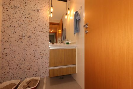 Apartamento à venda com 60m², 2 quartos e 1 vagaBanheiro Social