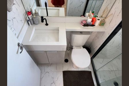 Apartamento à venda com 40m², 2 quartos e sem vaga Apartamento à venda com 40m², 2 quartos e sem vagaBanheiro