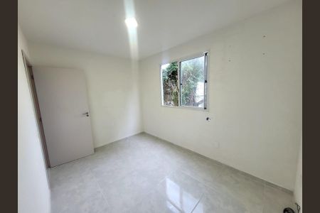 Quarto de apartamento para alugar com 2 quartos, 40m² em Gardênia Azul, Rio de Janeiro