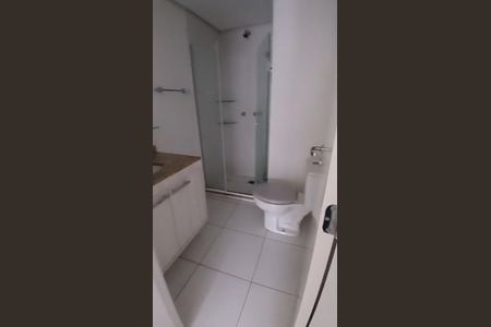 Banheiro da Suíte de apartamento para alugar com 2 quartos, 62m² em Capão Raso, Curitiba