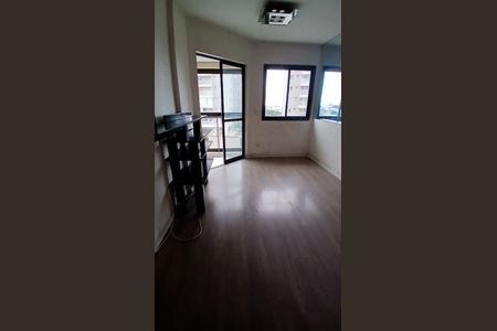 Sala de apartamento para alugar com 2 quartos, 62m² em Capão Raso, Curitiba