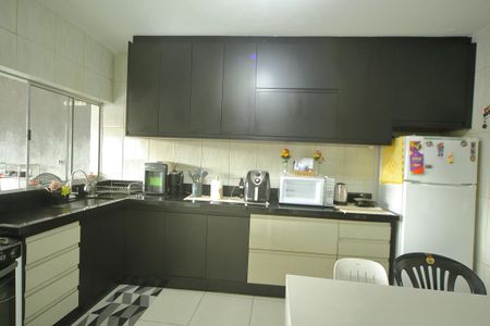 Casa para alugar com 65m², 2 quartos e sem vagaCozinha 