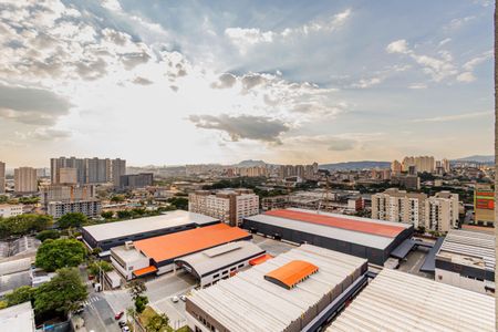 Apartamento à venda com 37m², 2 quartos e 1 vaga Apartamento à venda com 37m², 2 quartos e 1 vagaVaranda