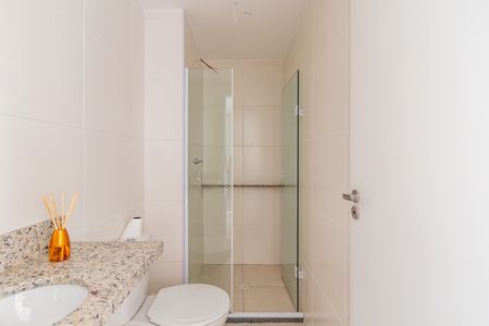 Apartamento à venda com 37m², 2 quartos e 1 vaga Apartamento à venda com 37m², 2 quartos e 1 vagaBanheiro