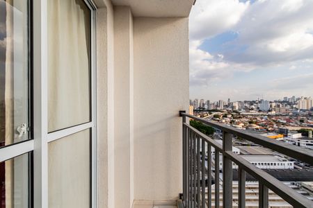 Apartamento à venda com 37m², 2 quartos e 1 vaga Apartamento à venda com 37m², 2 quartos e 1 vagaVaranda