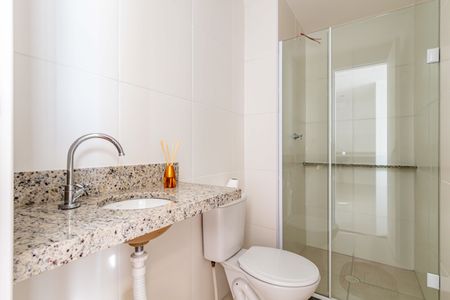Apartamento à venda com 37m², 2 quartos e 1 vaga Apartamento à venda com 37m², 2 quartos e 1 vagaBanheiro