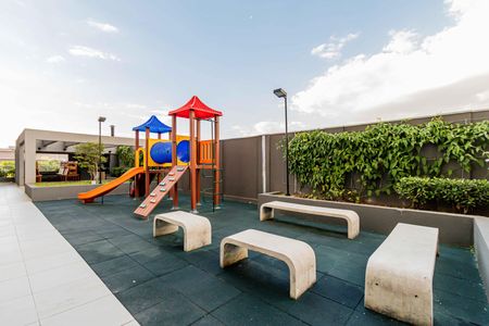 Apartamento à venda com 37m², 2 quartos e 1 vaga Apartamento à venda com 37m², 2 quartos e 1 vagaÁrea comum - Playground