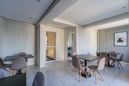 Apartamento à venda com 37m², 2 quartos e 1 vaga Apartamento à venda com 37m², 2 quartos e 1 vagaÁrea comum - Salão de festas