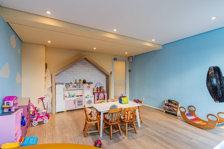 Apartamento à venda com 37m², 2 quartos e 1 vaga Apartamento à venda com 37m², 2 quartos e 1 vagaÁrea comum - Brinquedoteca