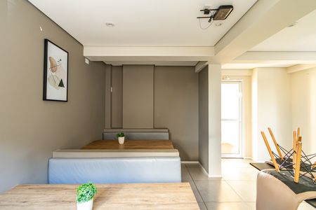 Apartamento à venda com 37m², 2 quartos e 1 vaga Apartamento à venda com 37m², 2 quartos e 1 vagaÁrea comum - Salão de festas