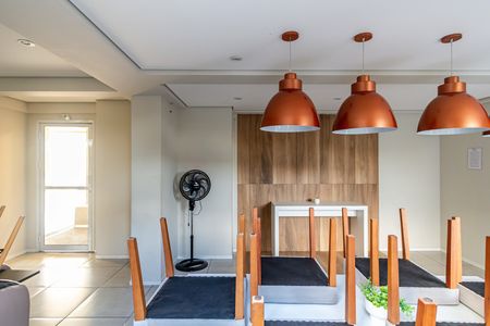 Apartamento à venda com 37m², 2 quartos e 1 vaga Apartamento à venda com 37m², 2 quartos e 1 vagaÁrea comum - Salão de festas