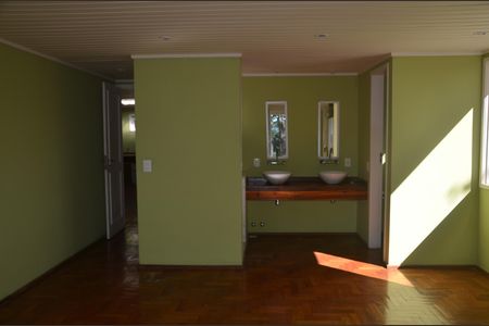 Casa para alugar com 150m², 3 quartos e 4 vagasSuíte 1