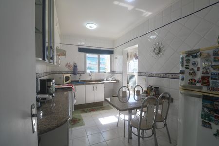 Apartamento para alugar com 90m², 2 quartos e 1 vagaCozinha