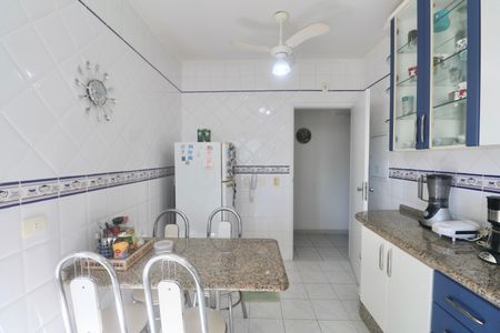 Apartamento para alugar com 90m², 2 quartos e 1 vagaCozinha