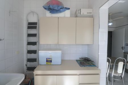 Apartamento para alugar com 90m², 2 quartos e 1 vagaÁrea de Serviço