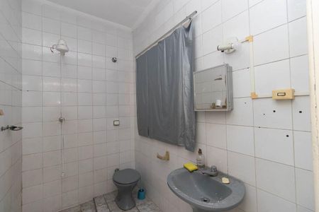 Casa à venda com 750m², 7 quartos e 3 vagas Casa à venda com 750m², 7 quartos e 3 vagasBanheiro Apart. 3