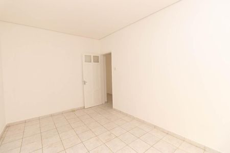 Casa à venda com 750m², 7 quartos e 3 vagas Casa à venda com 750m², 7 quartos e 3 vagasQuarto 2 Apart. 1