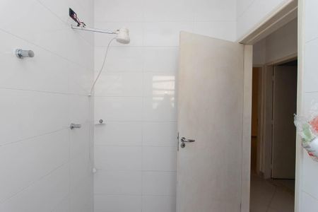 Casa à venda com 750m², 7 quartos e 3 vagas Casa à venda com 750m², 7 quartos e 3 vagasBanheiro Apart. 2