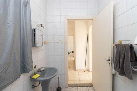 Casa à venda com 750m², 7 quartos e 3 vagas Casa à venda com 750m², 7 quartos e 3 vagasBanheiro Apart. 3