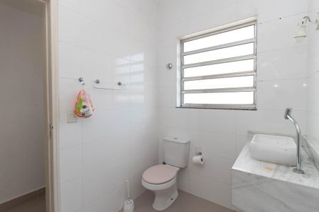 Casa à venda com 750m², 7 quartos e 3 vagas Casa à venda com 750m², 7 quartos e 3 vagasBanheiro Apart. 2