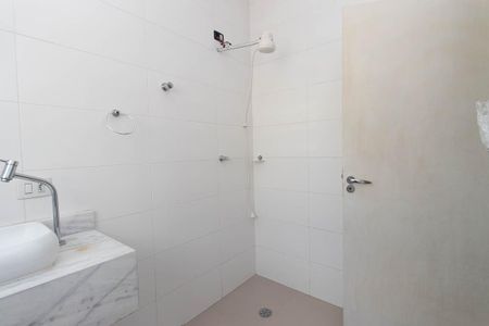 Casa à venda com 750m², 7 quartos e 3 vagas Casa à venda com 750m², 7 quartos e 3 vagasBanheiro Apart. 2