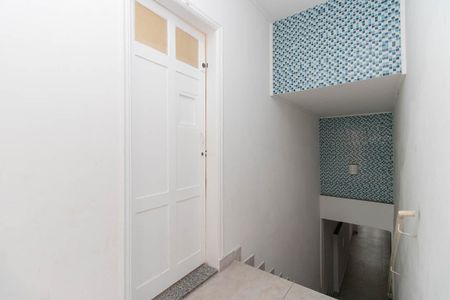 Casa à venda com 750m², 7 quartos e 3 vagas Casa à venda com 750m², 7 quartos e 3 vagasEntrada