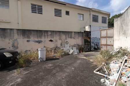 Casa à venda com 750m², 7 quartos e 3 vagas Casa à venda com 750m², 7 quartos e 3 vagasQuintal