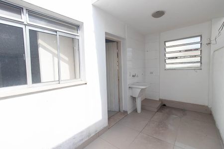 Casa à venda com 750m², 7 quartos e 3 vagas Casa à venda com 750m², 7 quartos e 3 vagasÁrea de Serviço Apart. 2