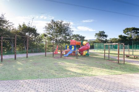 Casa de condomínio para alugar com 226m², 5 quartos e 3 vagasÁrea comum - Playground