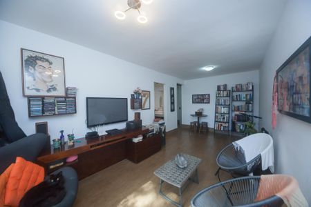 Casa de condomínio para alugar com 226m², 5 quartos e 3 vagassala 2 