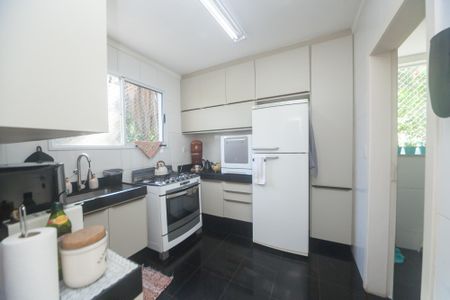 Casa de condomínio para alugar com 226m², 5 quartos e 3 vagasCozinha