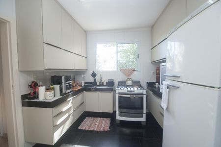 Casa de condomínio para alugar com 226m², 5 quartos e 3 vagasCozinha